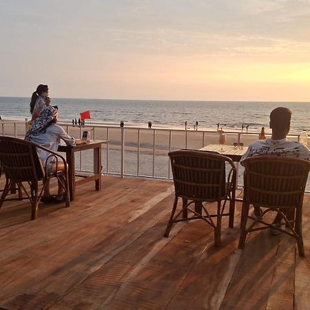 Happy Shack Beach And Wooden Huts 콜바 외부 사진