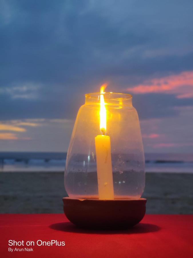 Happy Shack Beach And Wooden Huts 콜바 외부 사진