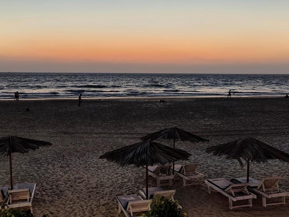 Happy Shack Beach And Wooden Huts 콜바 외부 사진