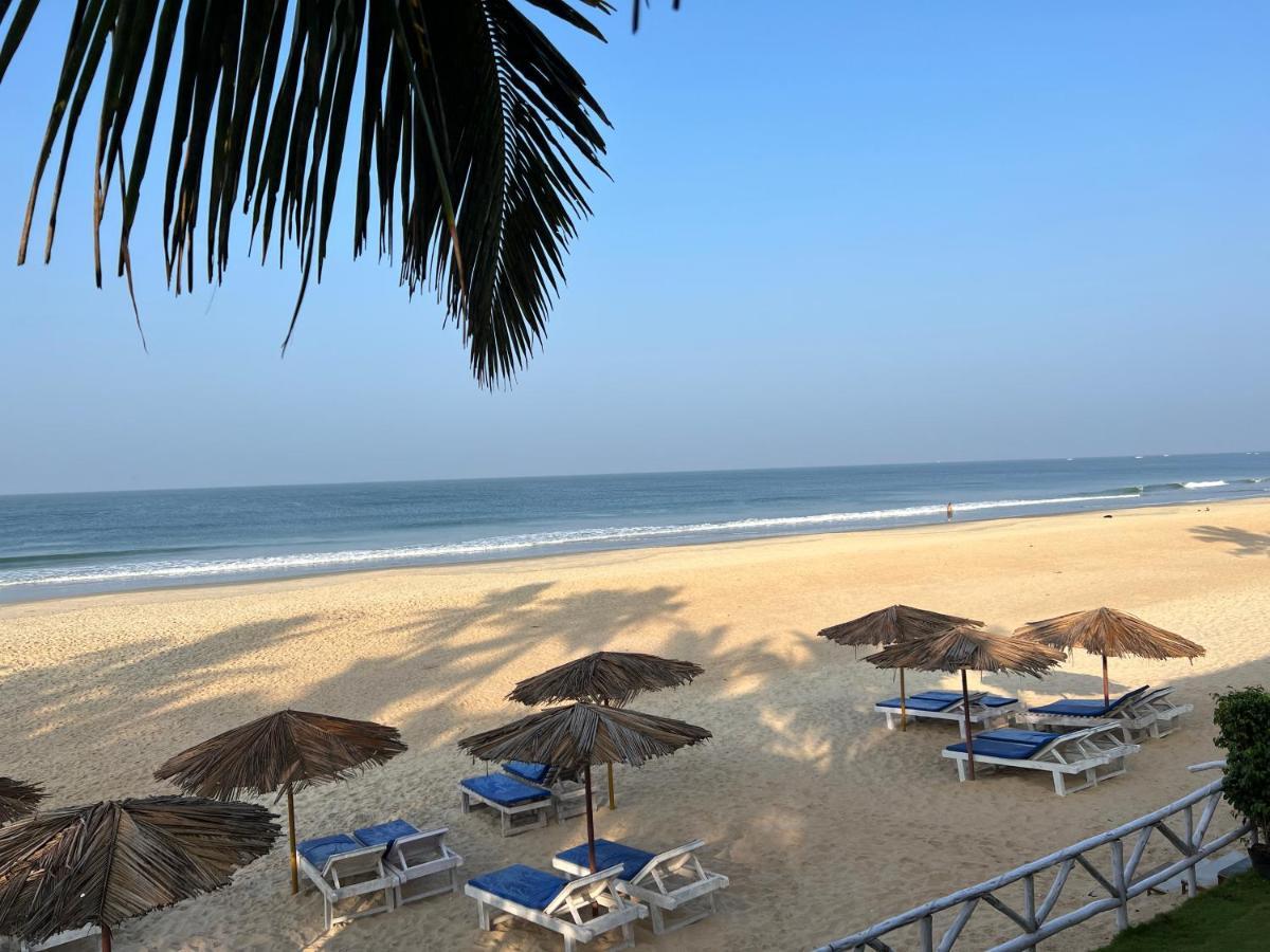Happy Shack Beach And Wooden Huts 콜바 외부 사진