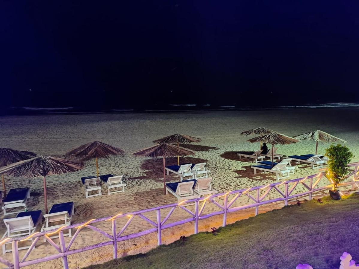 Happy Shack Beach And Wooden Huts 콜바 외부 사진