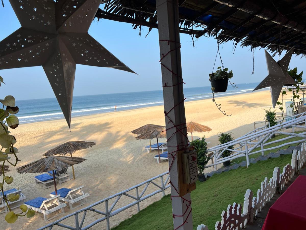 Happy Shack Beach And Wooden Huts 콜바 외부 사진