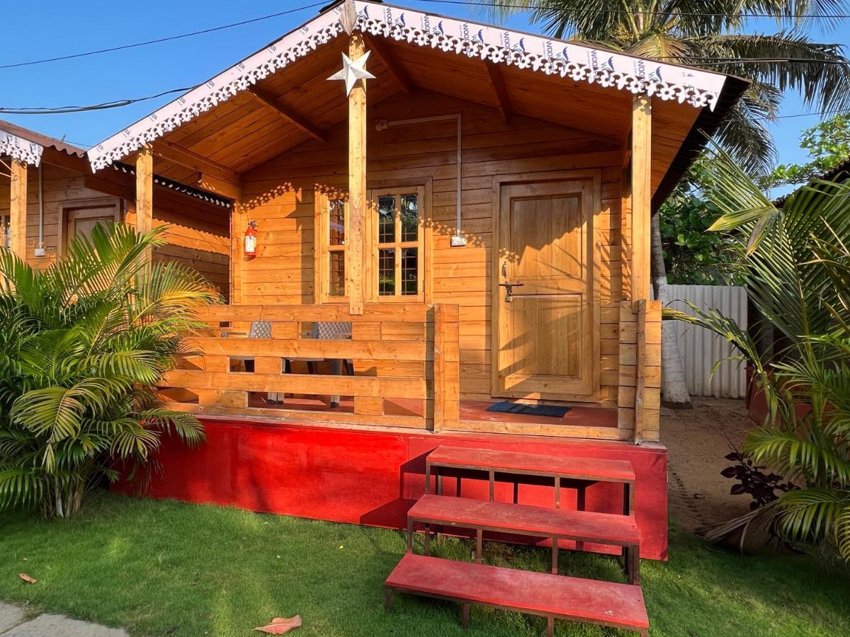Happy Shack Beach And Wooden Huts 콜바 외부 사진